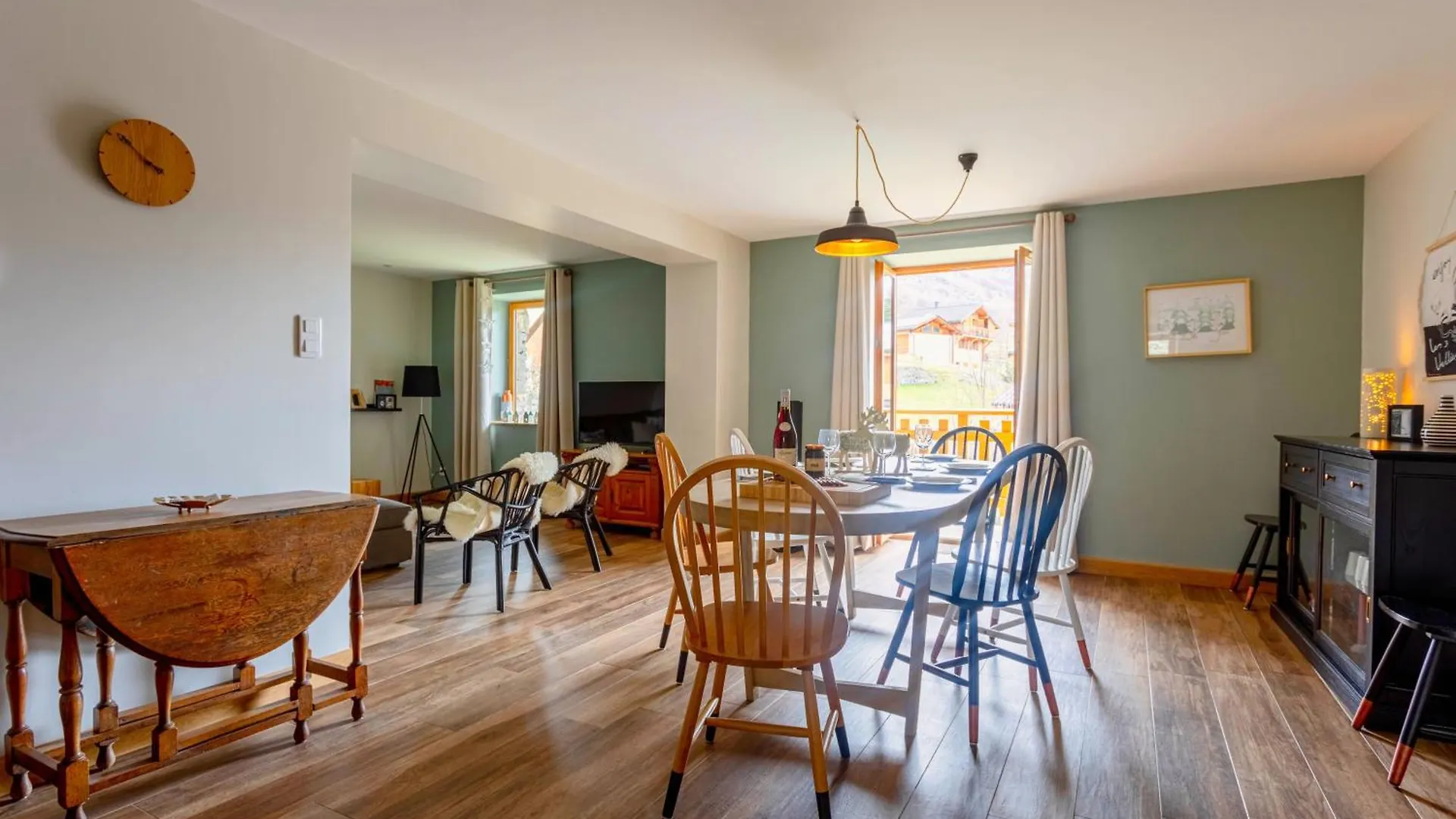Chalet Mariejo, Sauna Et Charme Alpin Saint-Marcel  0*, Saint-Marcel (Savoie) Francja